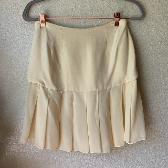 Vintage Ellen Tracy Yellow Silk Skirt - Picture 2 of 7